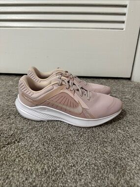 Nike Women's Light Pink Running Shoes